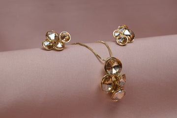 ✨ Niraya Gleam Pendant Set – Premium  Swarovski crystals