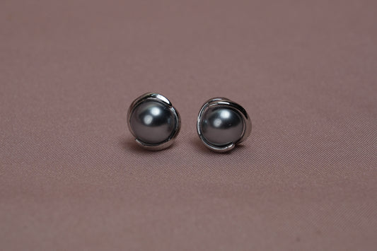 Pearl Pendant Necklace & Stud Earrings Set