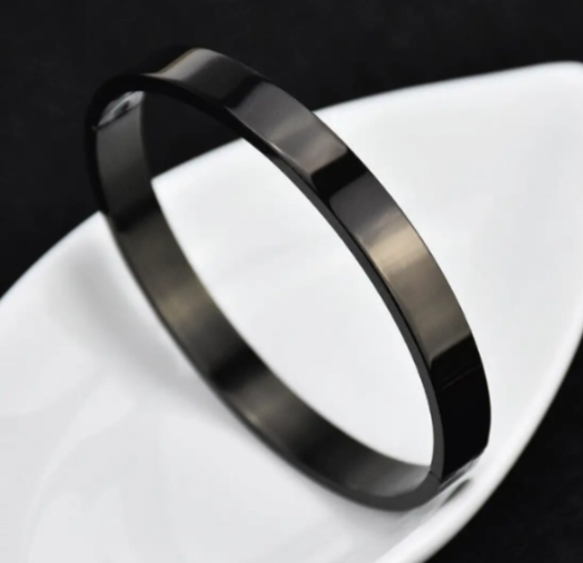 Men’s Solid Black Stainless Steel Bracelet – Sleek Minimalist Wristwear