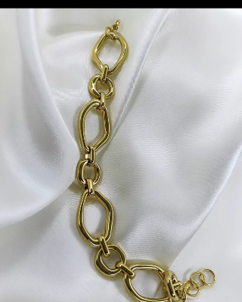 Bold Gold Link Chain Bracelet