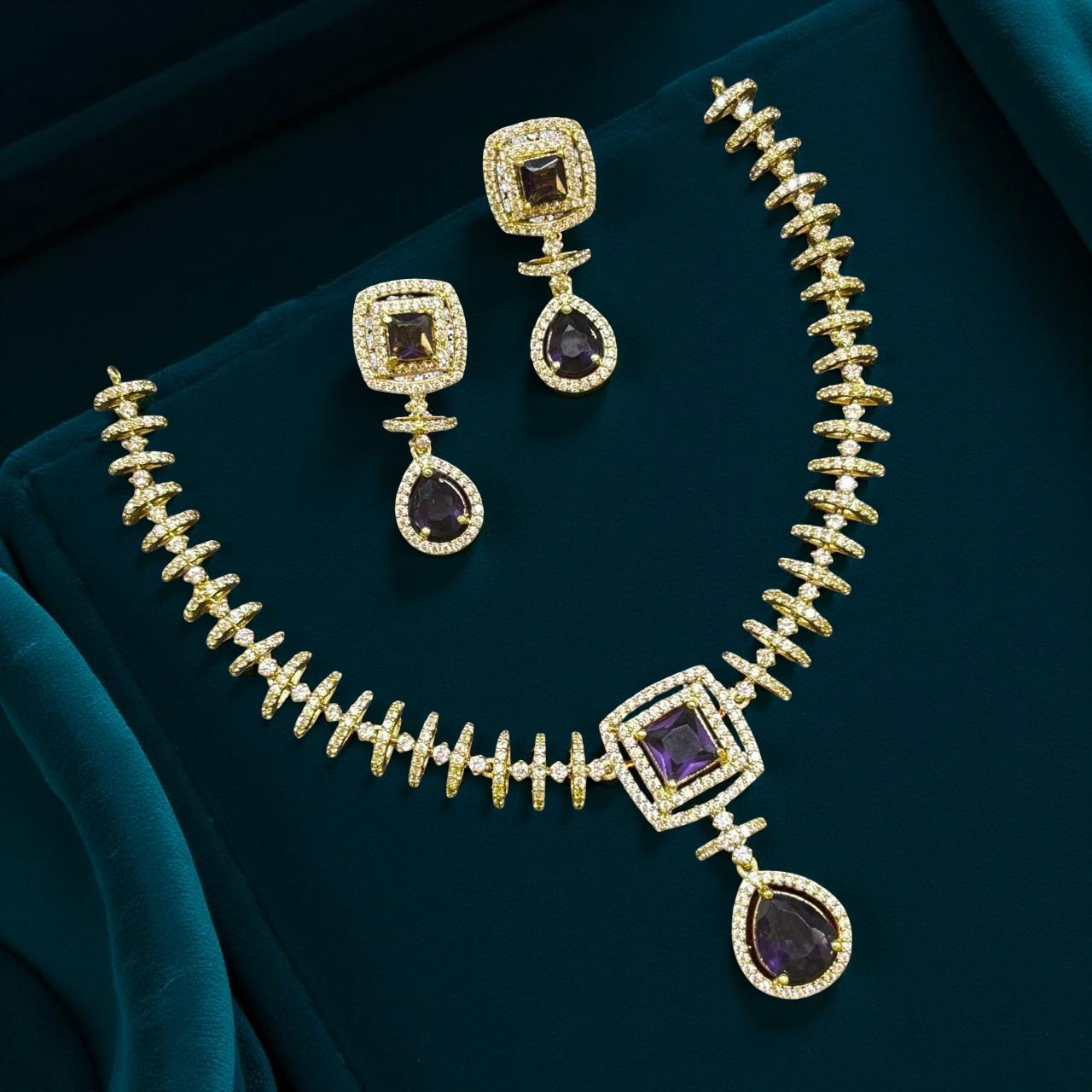 Midnight Majesty Gold-Plated Necklace Set (Purple stone)