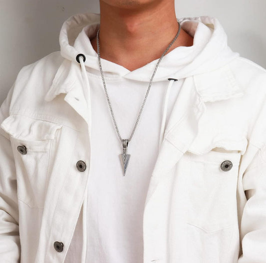 Noir Axis Pendant – Vertical Bar Necklace - Silver | Thin Chain