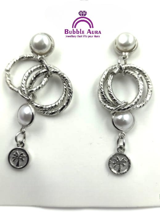 Palm Whisper Pearl Earrings
