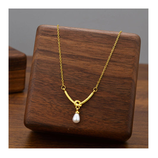 Minimalist Pearl Drop Pendant Necklace