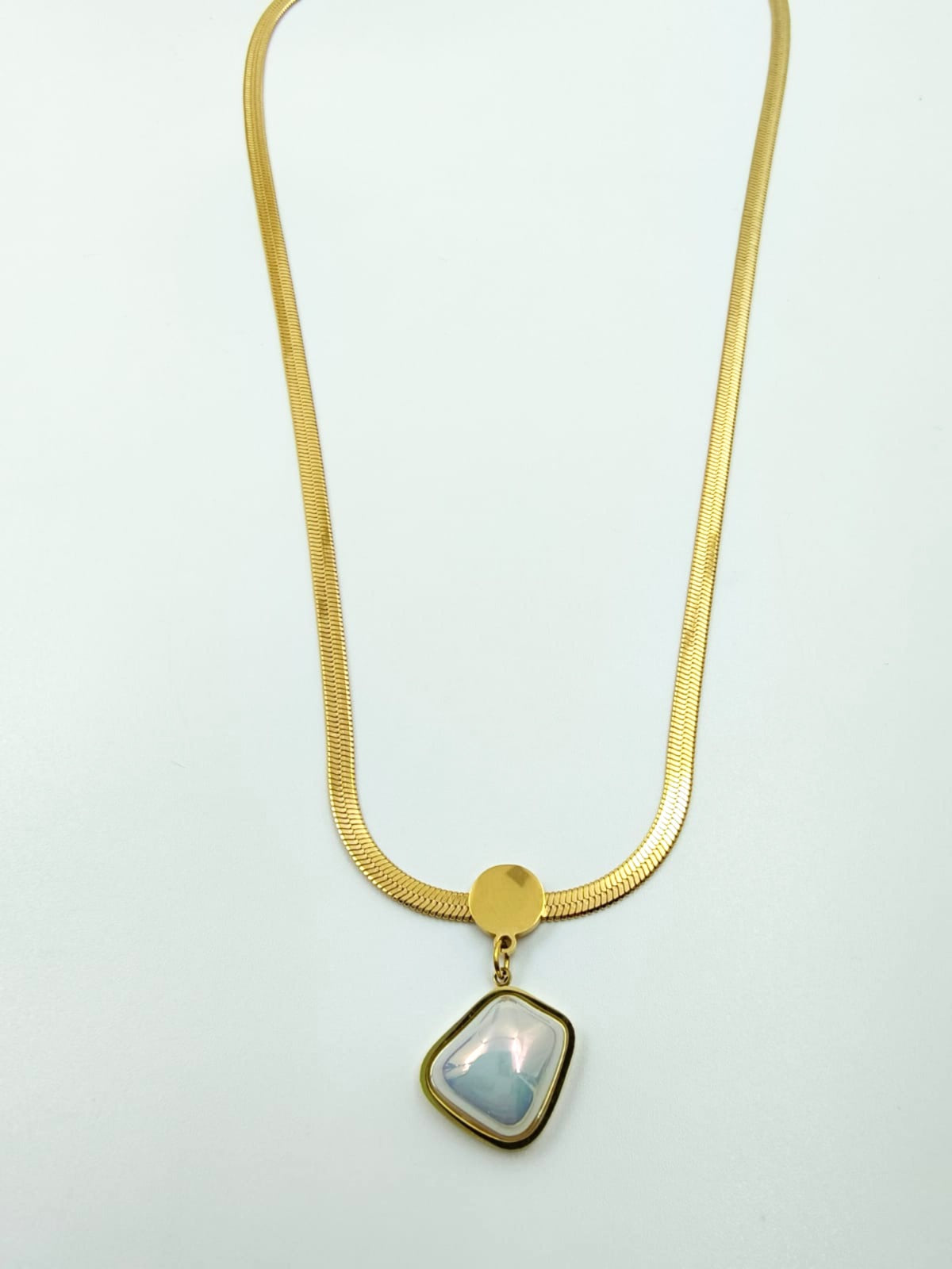 Gold Snake Chain with Geometric Pendant– Modern Elegance - Antitarnish