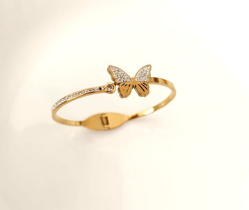 Golden Butterfly Sparkle Bracelet 🦋✨