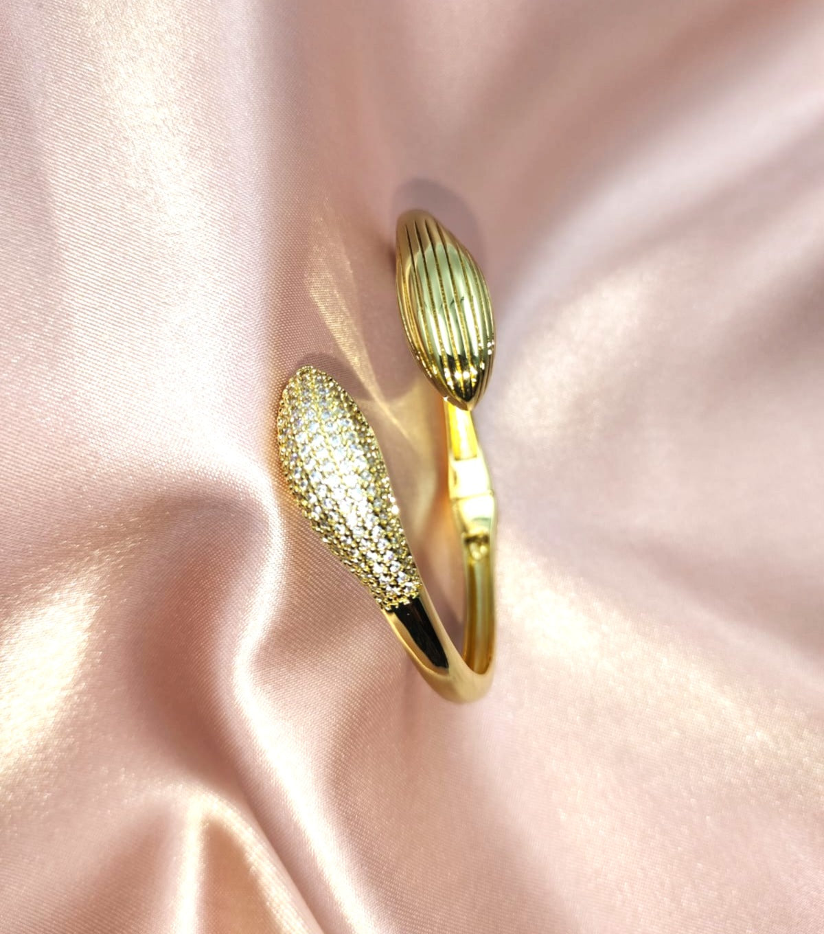 Elan Curve AD Bracelet