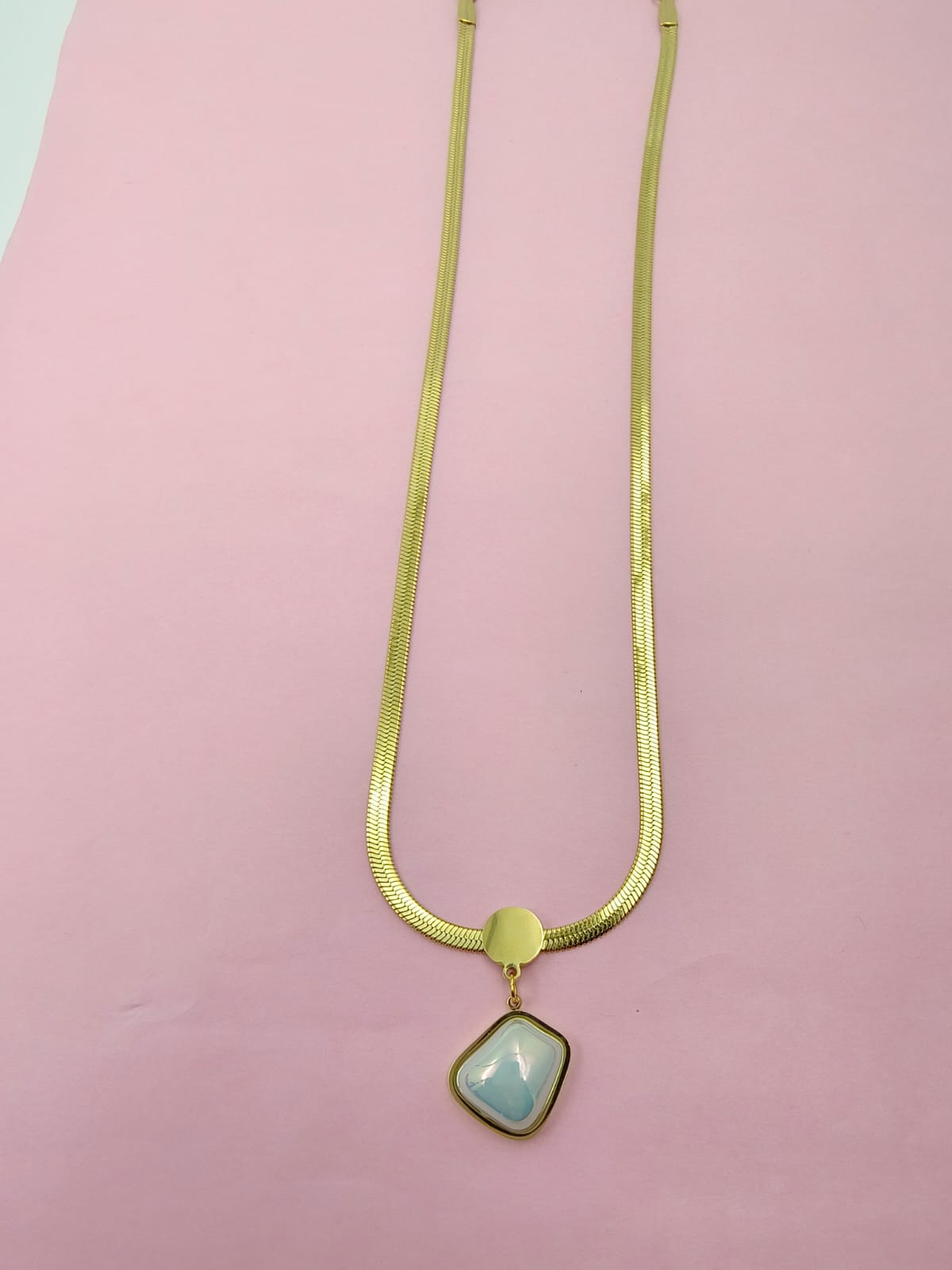 Gold Snake Chain with Geometric Pendant– Modern Elegance - Antitarnish