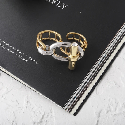 Dual-Tone Statement Ring – Bold & Modern