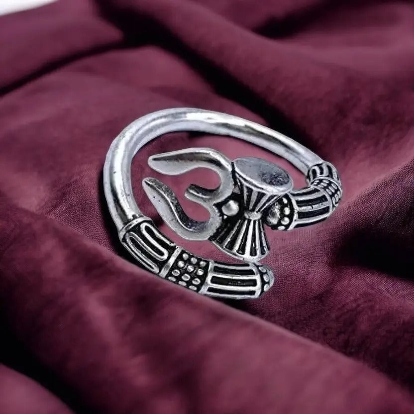 Divine Trishul Ring – Antique Silver Adjustable Ring
