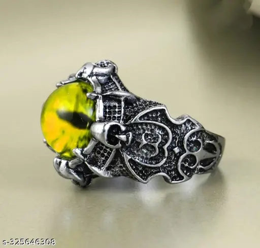 Dragon's Eye Vintage Gothic Ring – Mystic Amber