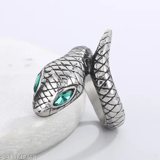 Emerald Serpent Ring – Vintage Snake Design with Green Eyes